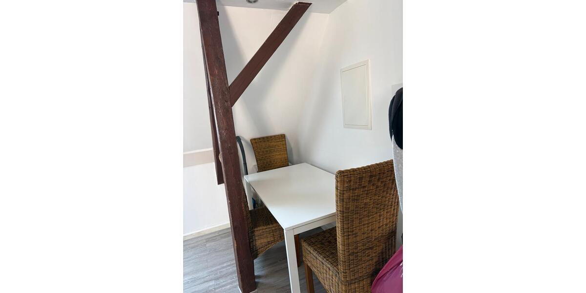 Dachgeschoßwohnung Nickenich - 2 Zimmer, 45 m&sup2;, 30&euro; | Angebot:25906880