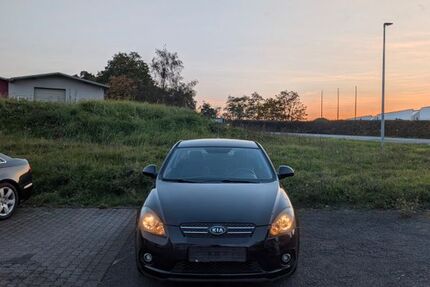 Kia pro ceed / ProCeed 126.592 km 3.000 &euro; Neustadt/Wied 53577