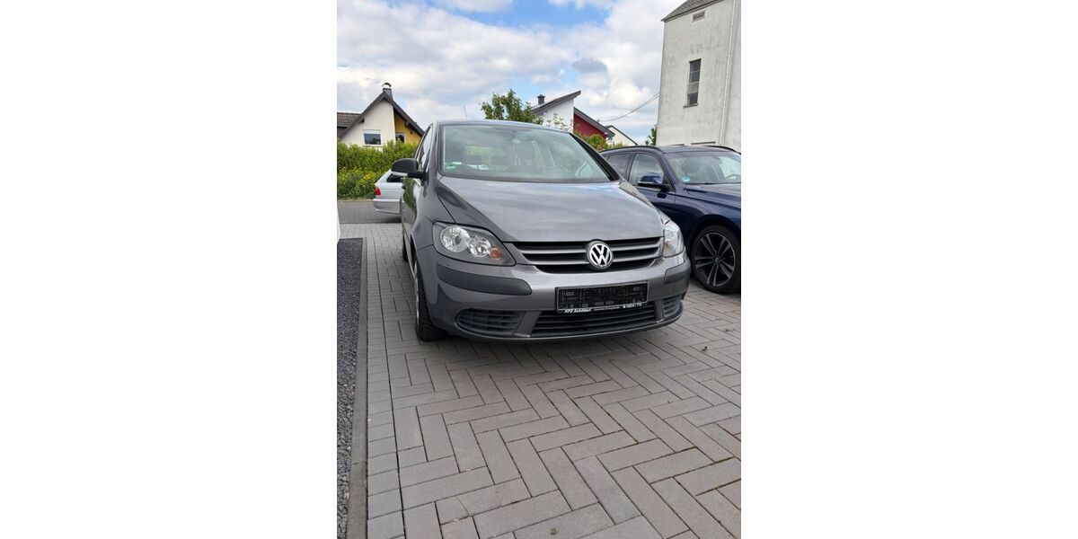 VW Golf Plus 122.127 km 3.000 &euro; Mayen 56727