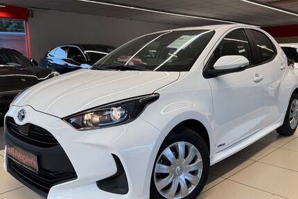 Toyota Yaris 49.999 km 16.999 &euro; Bad Breisig 53498