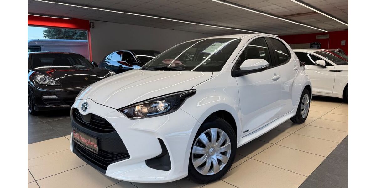 Toyota Yaris 49.999 km 16.999 &euro; Bad Breisig 53498