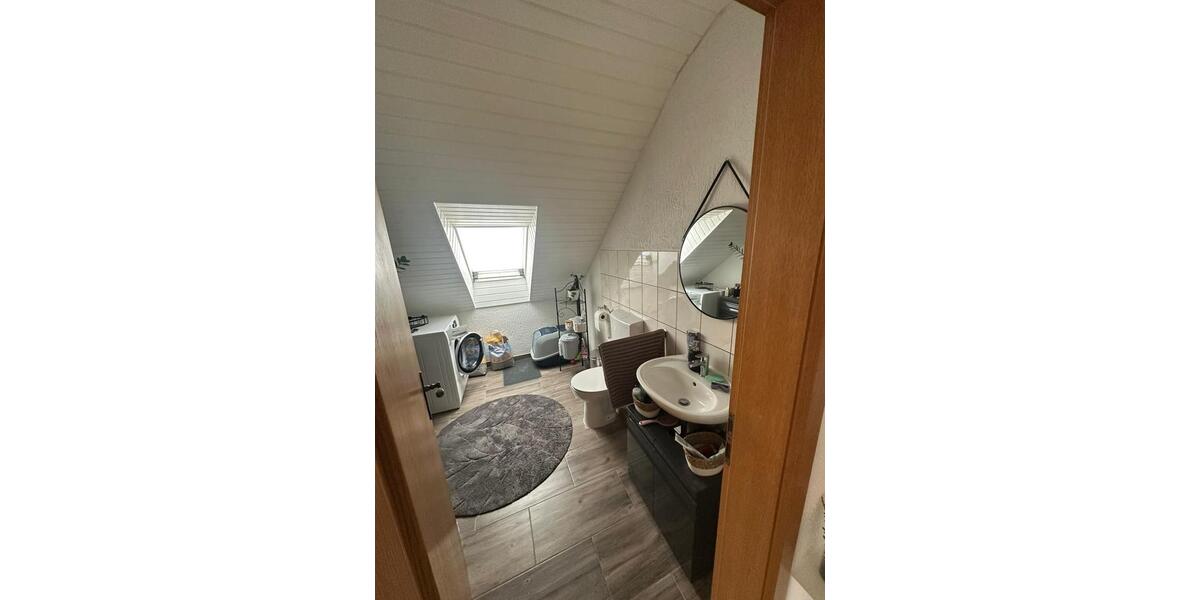 Dachgeschoßwohnung Remagen - 3 Zimmer, 70 m&sup2;, 900&euro; | Angebot:25899507