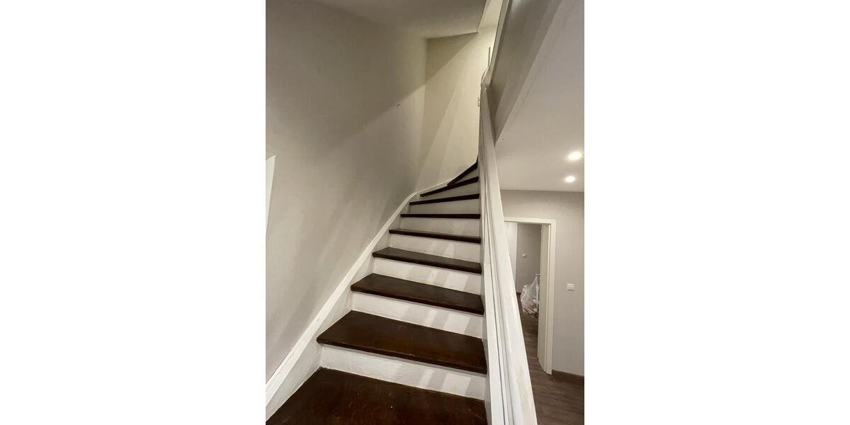 Einfamilienhaus Neuwied Feldkirchen - 7 Zimmer, 130 m&sup2;, 395.000&euro; | Angebot:26044583