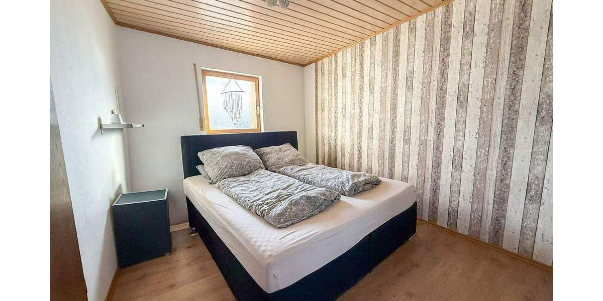 Einfamilienhaus Miesenheim Miesenheim - 5 Zimmer, 130 m&sup2;, 257.000&euro; | Angebot:25749395