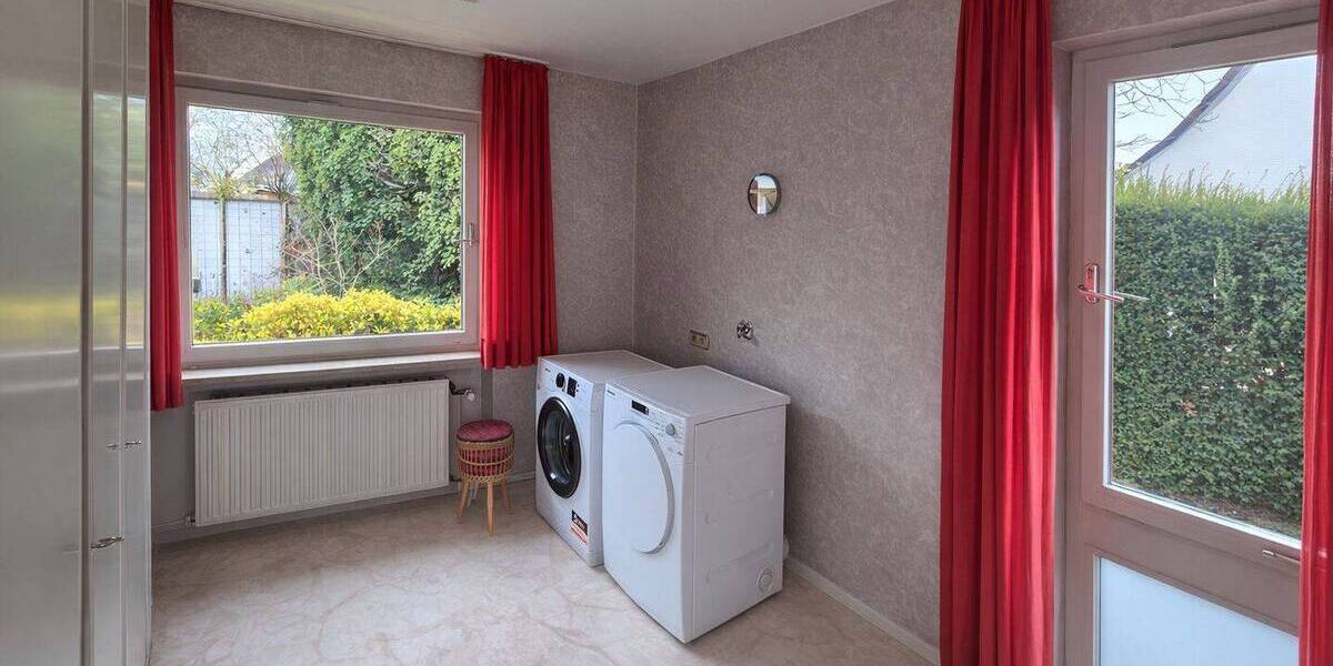 Einfamilienhaus Koblenz Karthause - 8 Zimmer, 303 m&sup2;, 890.000&euro; | Angebot:25927604