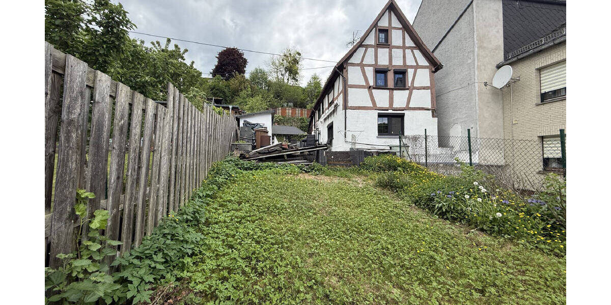 Einfamilienhaus Niederelbert - 3 Zimmer, 76 m&sup2;, 98.000&euro; | Angebot:26659688