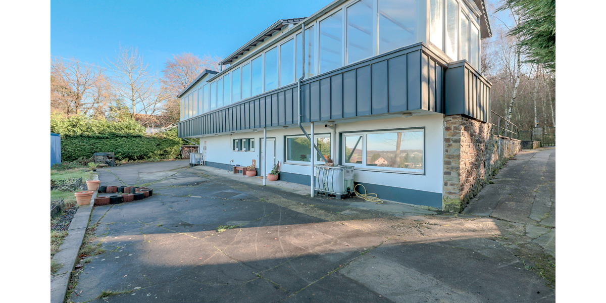 Großzügig Wohnen mit Weitblick und direkter Waldlage - Einfamilienhaus Bad Honnef Orscheid | Angebot:24315207