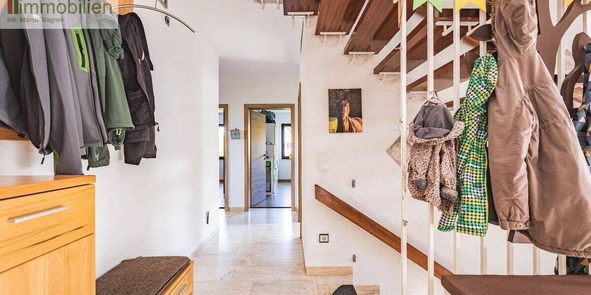 Einfamilienhaus Breitscheid - 9 Zimmer, 200 m&sup2;, 449.000&euro; | Angebot:25744964