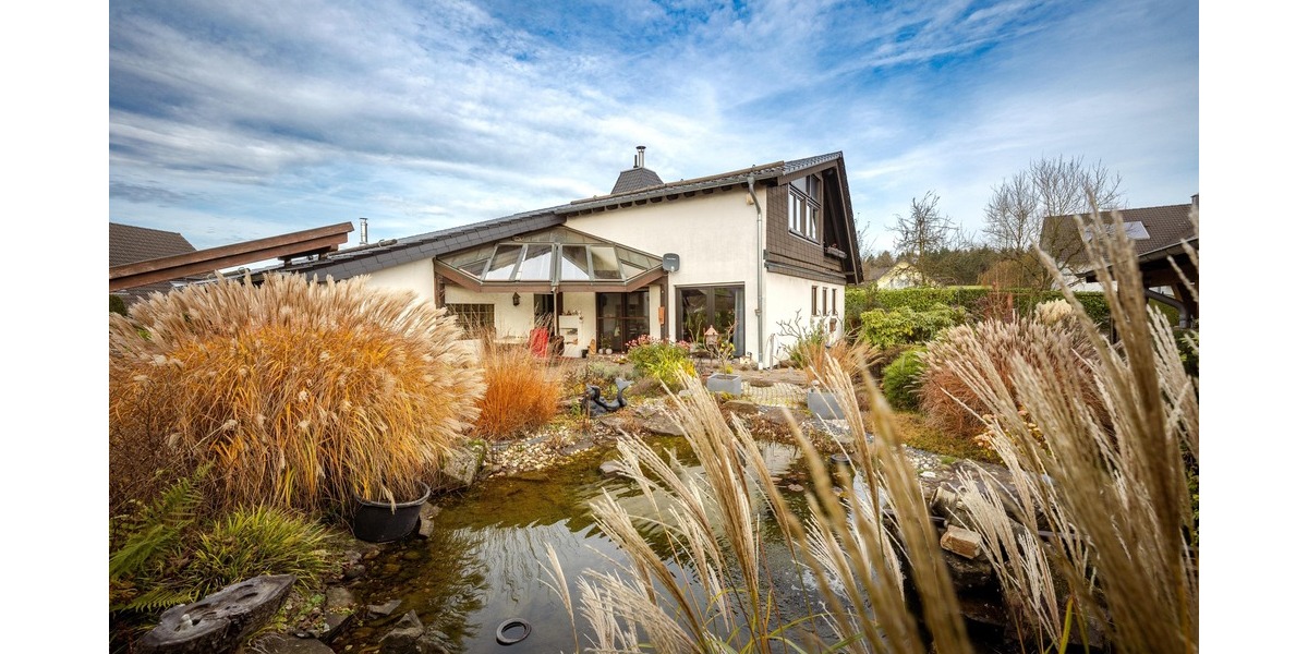 ! Außergewöhnliches Haus mit traumhaftem Garten ! - Einfamilienhaus Rüscheid | Angebot:23662269