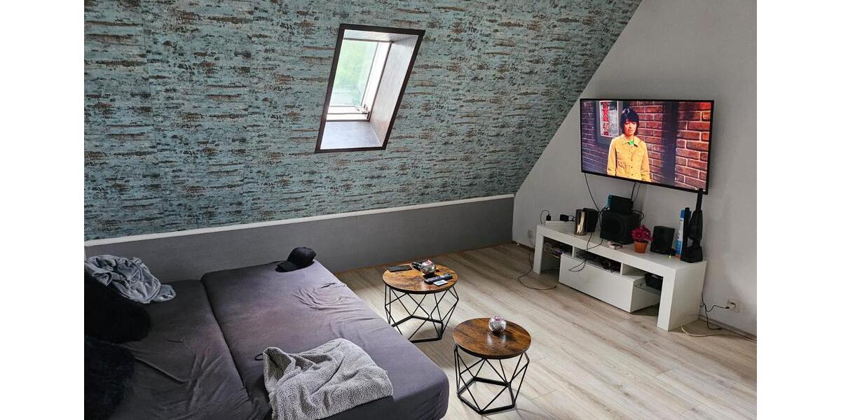 Dachgeschoßwohnung Steimel - 2.5 Zimmer, 50 m&sup2;, 390&euro; | Angebot:26021881