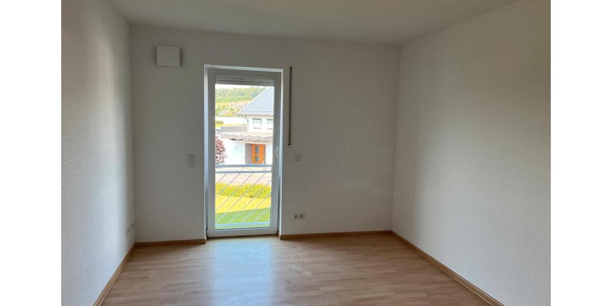 Erdgeschoßwohnung Raubach - 3 Zimmer, 90 m&sup2;, 810&euro; | Angebot:25971957