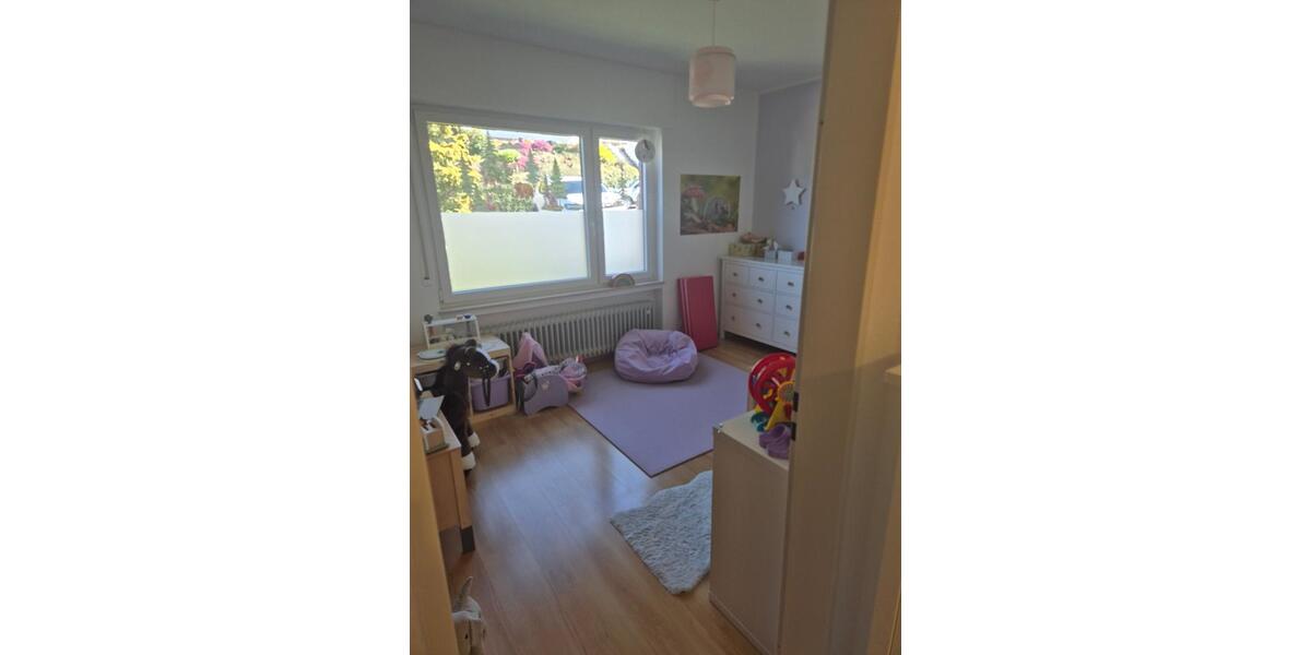 Hochparterre Unkel - 3 Zimmer, 94 m&sup2;, 850&euro; | Angebot:25999961