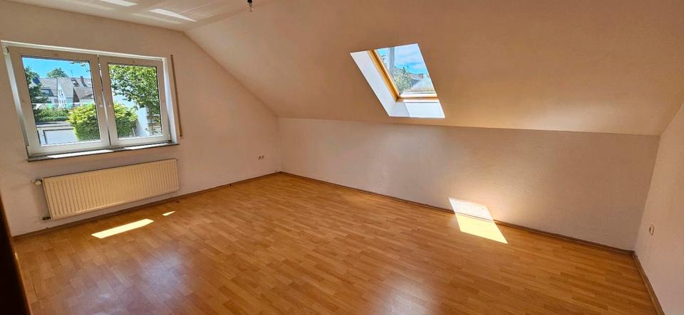 Dachgeschoßwohnung Mülheim-Kärlich Kärlich - 5 Zimmer, 105 m&sup2;, 1.000&euro; | Angebot:25419319