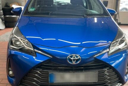 Toyota Yaris 8.500 km 16.490 &euro; Oberwinter 53424