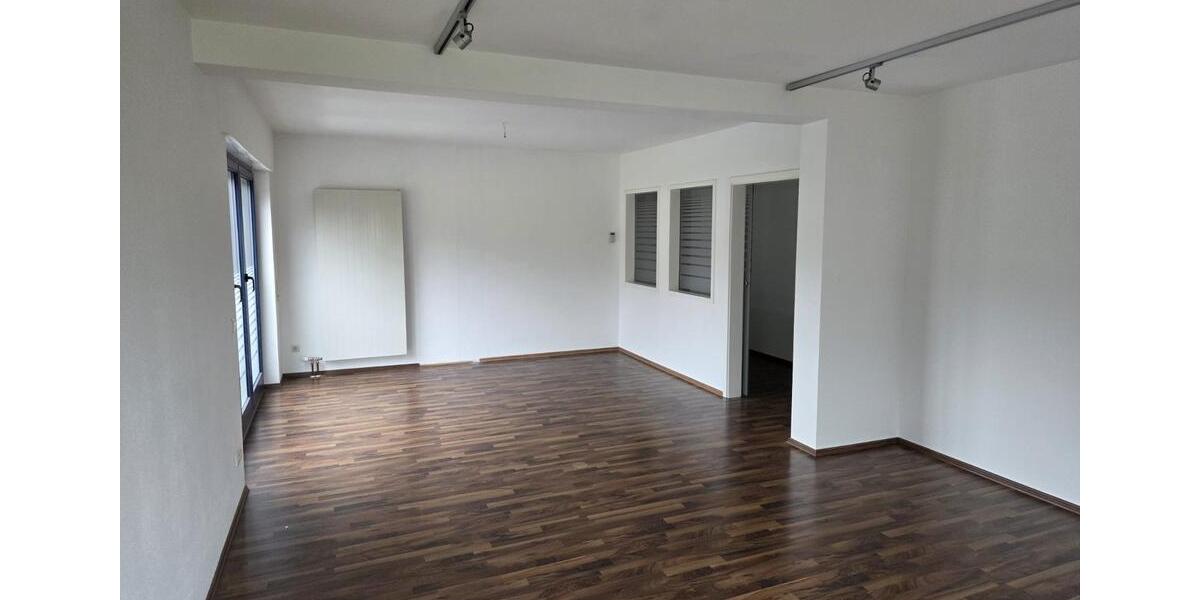 Etagenwohnung Oberlahr - 2 Zimmer, 78 m&sup2;, 600&euro; | Angebot:25935766