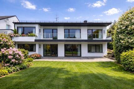 Haus Koblenz Karthause - 8 Zimmer, 303 m&sup2;, 890.000&euro; | Angebot:25927604