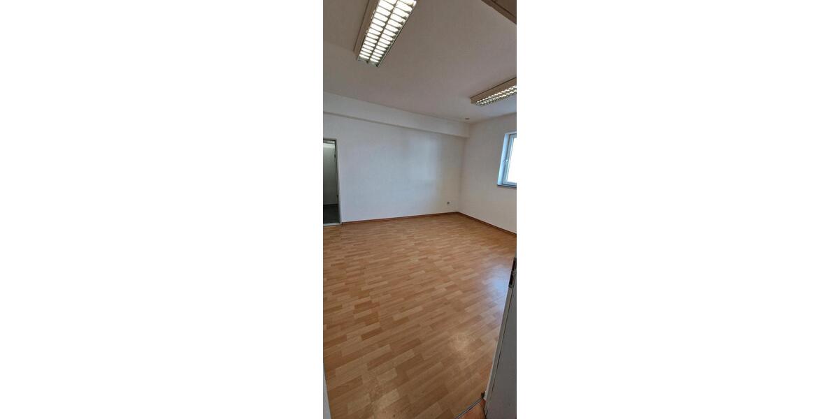 Erdgeschoßwohnung Neuwied - 2 Zimmer, 60 m&sup2;, 700&euro; | Angebot:25886578