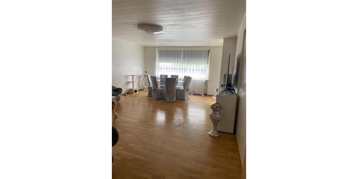 Etagenwohnung Koblenz Bubenheim - 5 Zimmer, 130 m&sup2;, 1.300&euro; | Angebot:24784043