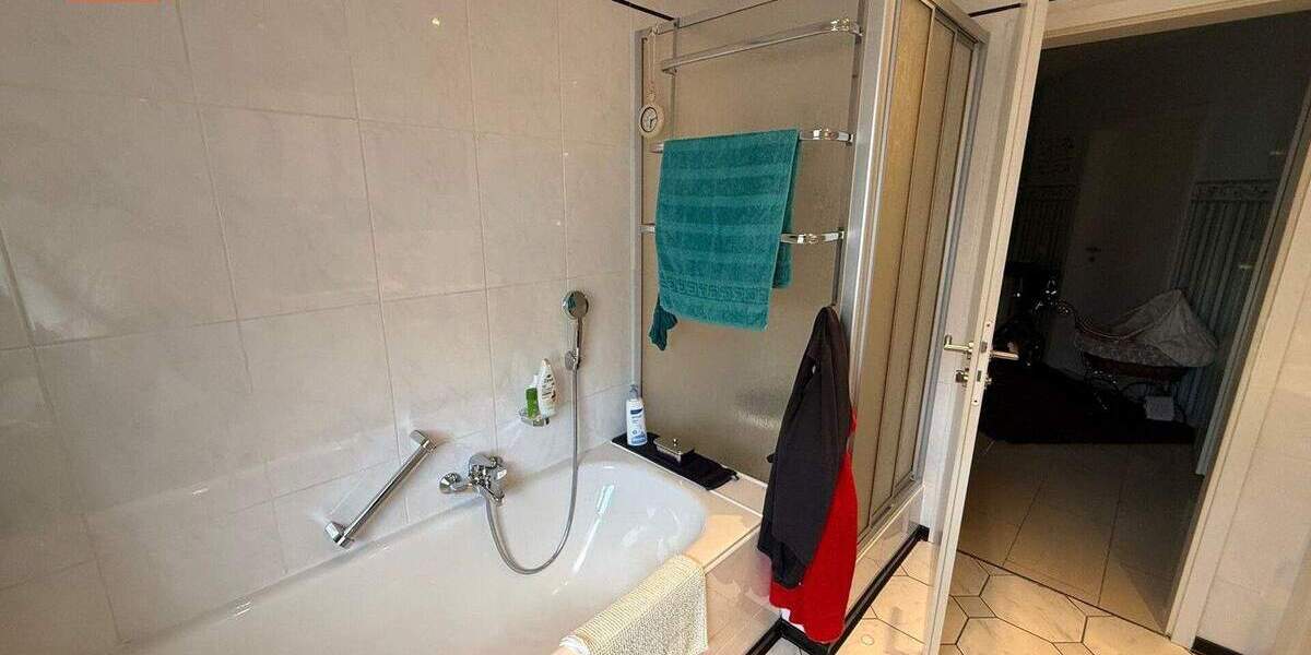 Mehrfamilienhaus, Wohnhaus Unkel - 1 Zimmer, 290 m&sup2;, 669.000&euro; | Angebot:25668038