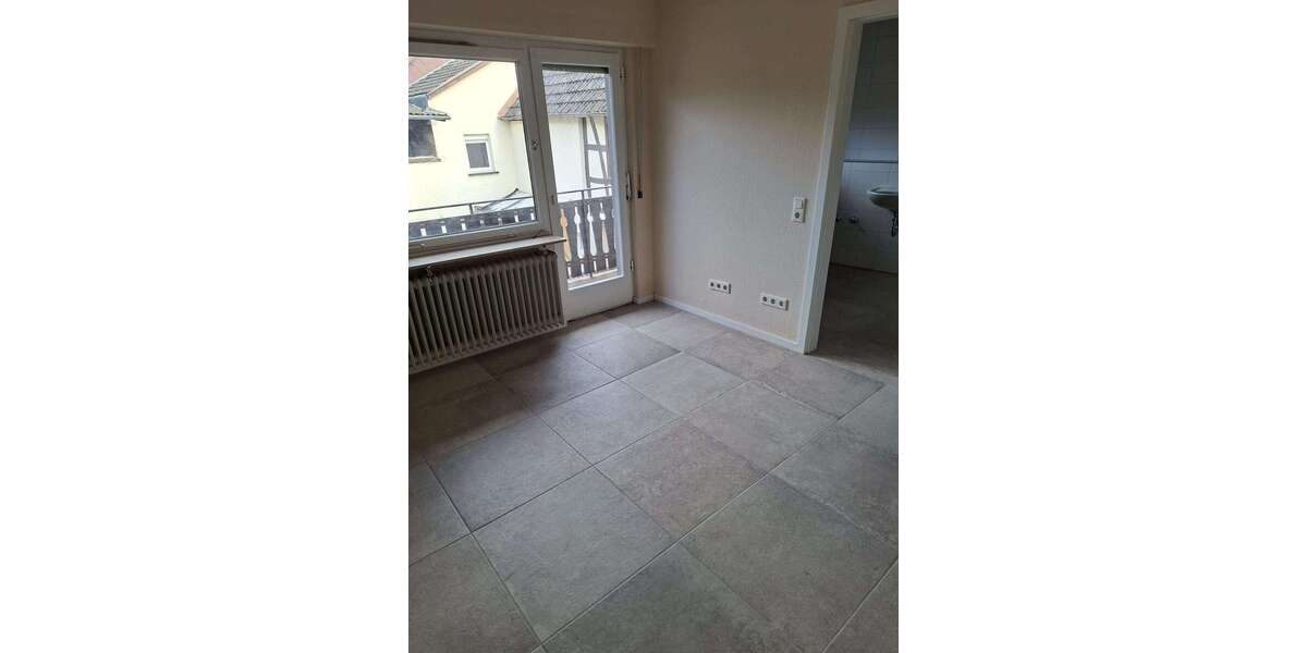 Einfamilienhaus Waldorf - 9 Zimmer, 240 m&sup2;, 339.000&euro; | Angebot:26090205