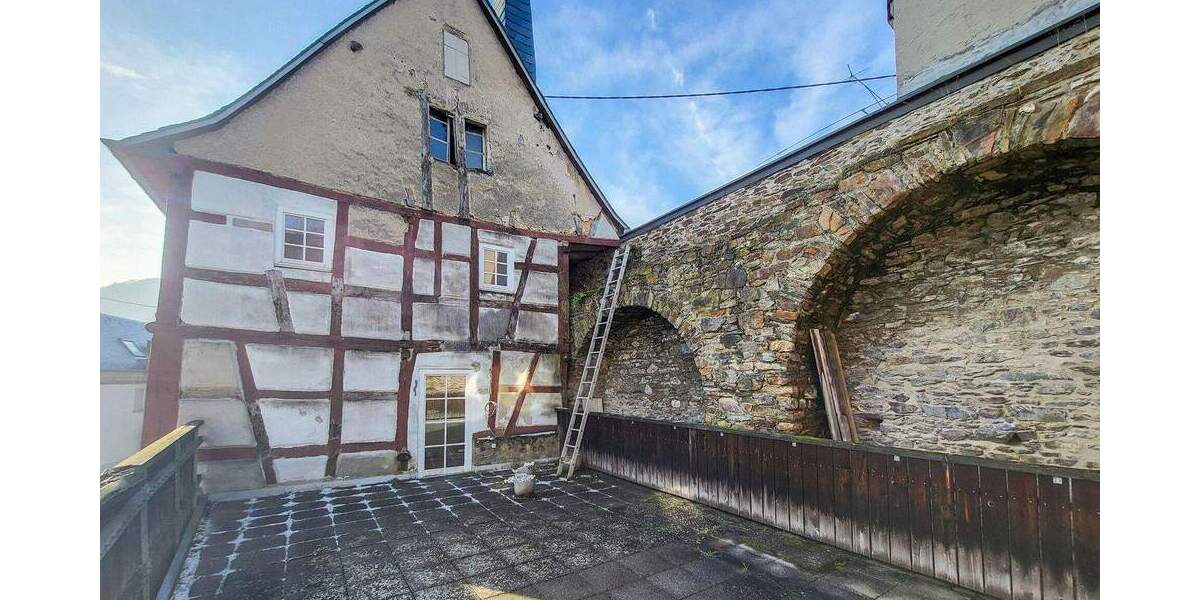 Einfamilienhaus Dausenau - 6 Zimmer, 140 m&sup2;, 79.000&euro; | Angebot:25691927