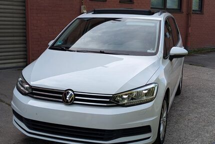 VW Touran 122.100 km 18.300 &euro; Rheinbrohl 56598