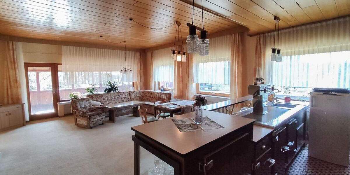 Mehrfamilienhaus, Wohnhaus Freirachdorf - 1 Zimmer, 317 m&sup2;, 329.000&euro; | Angebot:25691934