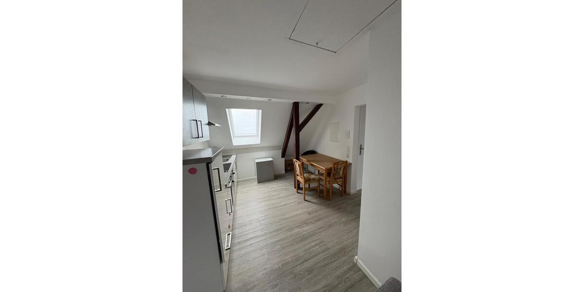 Dachgeschoßwohnung Nickenich - 2 Zimmer, 45 m&sup2;, 30&euro; | Angebot:25906880