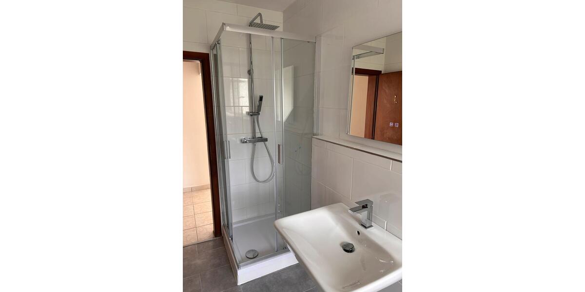 Etagenwohnung Unkel - 3 Zimmer, 95 m&sup2;, 1.300&euro; | Angebot:26585090