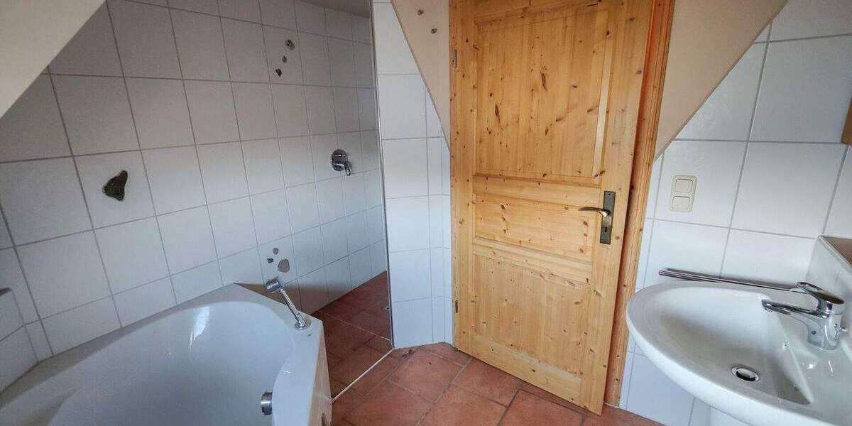 Mehrfamilienhaus, Wohnhaus Flammersfeld - 295.000&euro; | Angebot:25738130