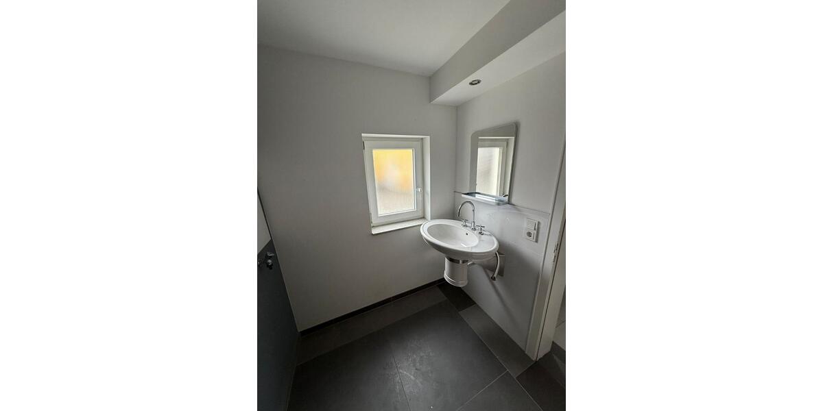 Etagenwohnung Dürrholz - 2 Zimmer, 78 m&sup2;, 690&euro; | Angebot:25887785