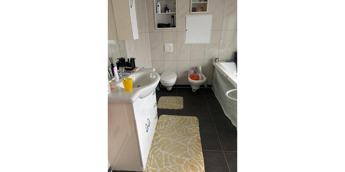 Etagenwohnung Bad Hönningen - 4 Zimmer, 90 m&sup2;, 900&euro; | Angebot:26653137
