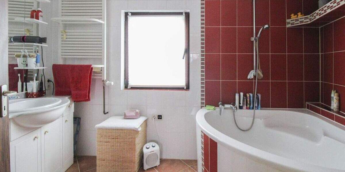 Mehrfamilienhaus, Wohnhaus Leutesdorf - 9 Zimmer, 360.000&euro; | Angebot:25866874