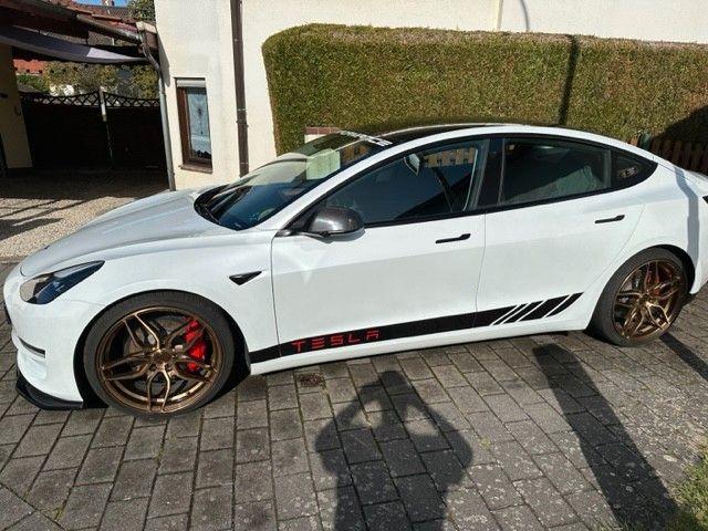 Tesla Model 3 53.750 km 31.200 &euro; Bad Honnef 53604