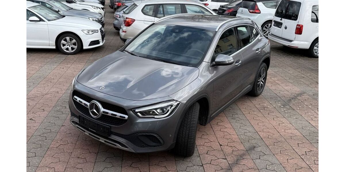 Mercedes-Benz GLA 200 96.436 km 28.450 &euro; Neuwied 56564