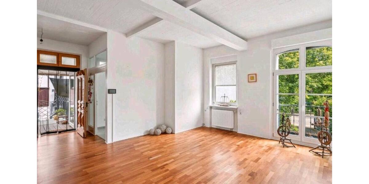 Etagenwohnung Neuwied - 4.5 Zimmer, 193 m&sup2;, 1.490&euro; | Angebot:25986630