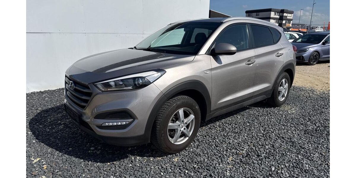 Hyundai TUCSON 108.000 km 13.490 &euro; Mülheim Kärlich bei Koblenz 56218