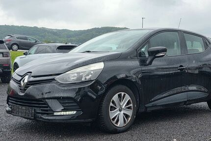 Renault Clio 93.000 km 5.500 &euro; Oberwinter 53424