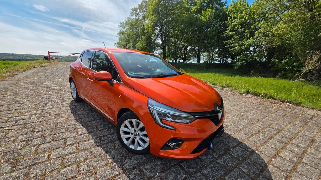 Renault Clio 83.000 km 12.900 &euro; Sinzig 53489