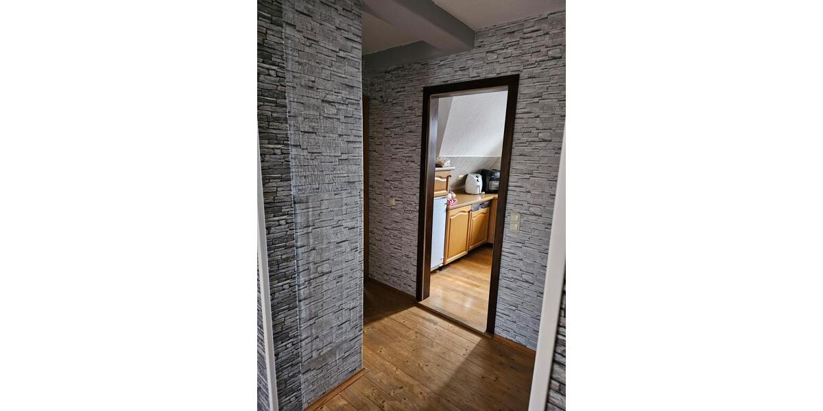 Dachgeschoßwohnung Steimel - 2.5 Zimmer, 50 m&sup2;, 390&euro; | Angebot:26021881