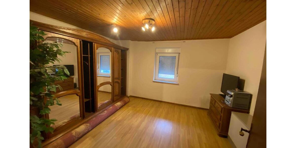 Einfamilienhaus Nickenich - 9 Zimmer, 175 m&sup2;, 449.000&euro; | Angebot:25171397