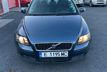 Volvo S40 107.000 km 1.299 &euro; Linz Am Rhein -Kretzhaus 53560