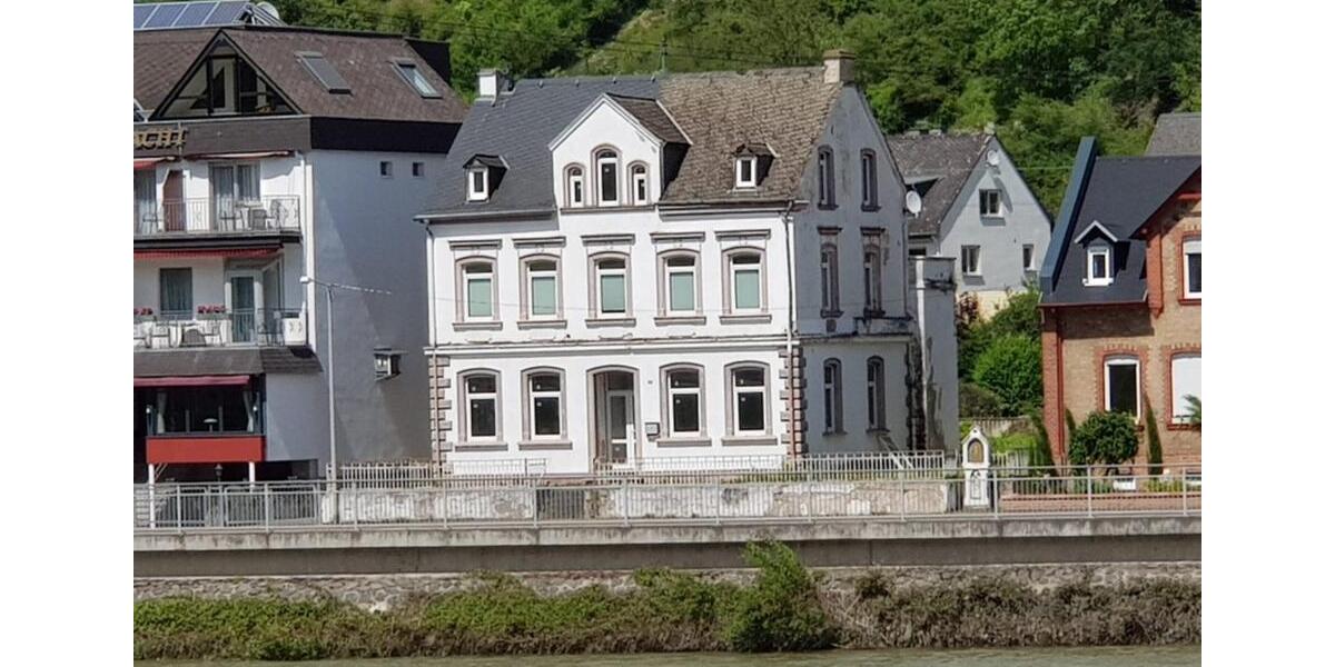 Mehrfamilienhaus, Wohnhaus Kamp-Bornhofen Bornhofen - 10 Zimmer, 220 m&sup2;, 299.000&euro; | Angebot:25402349