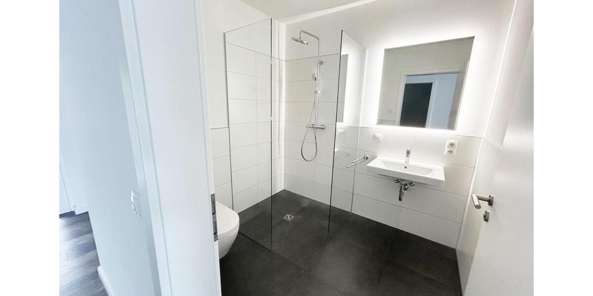 Etagenwohnung Breitscheid - 2 Zimmer, 70 m&sup2;, 775&euro; | Angebot:23405486