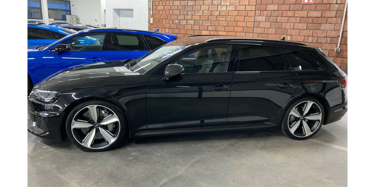 Audi RS4 141.000 km 41.000 &euro; Koblenz 56075