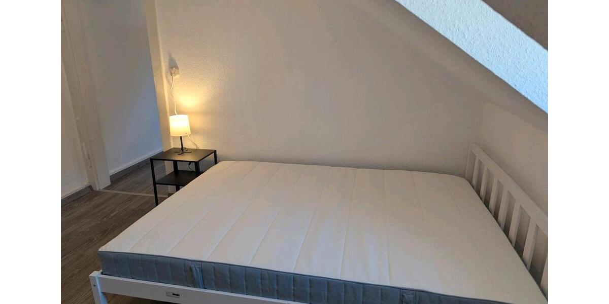 Dachgeschoßwohnung Neuwied - 3 Zimmer, 90 m&sup2;, 1.050&euro; | Angebot:25851207