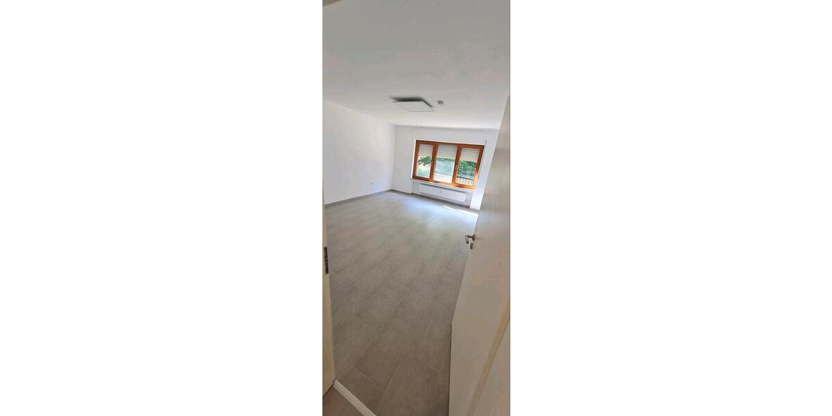 Erdgeschoßwohnung Breitscheid - 3 Zimmer, 85 m&sup2;, 850&euro; | Angebot:25906884