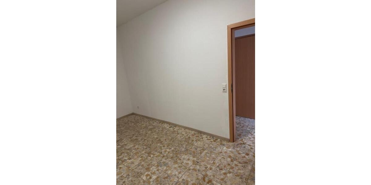 Erdgeschoßwohnung Urmitz - 3 Zimmer, 90 m&sup2;, 700&euro; | Angebot:25271367