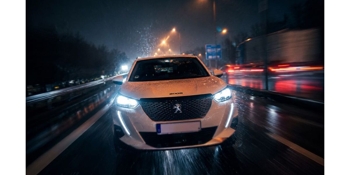 Peugeot 2008 61.000 km 15.500 &euro; Koblenz 56073