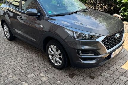 Hyundai TUCSON 100.000 km 14.000 &euro; Urbach 56317